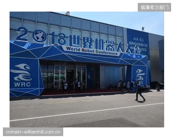 塔马里最佳进球评选获超13万票，但因机器人投票被官方修正结果。